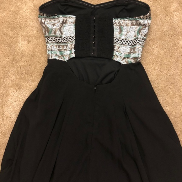 Strapless Forever 21 dress sequin tribal and black - Picture 4 of 5